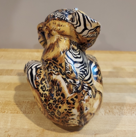 VINTAGE LA VIE HAND-PAINTED SAFARI PATCHWORK CERAMIC BABY ELEPHANT SITTING 6" - Picture 7 of 8